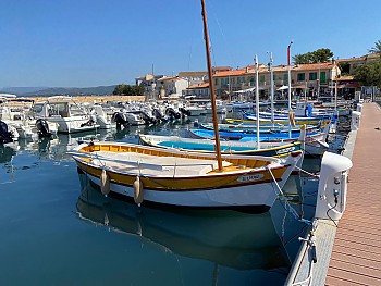 Le Saint-Louis, pointu de 5m60 construit  chez Detori à la Seyne-sur-Mer